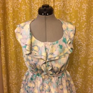 Feminine halter dress Sz M